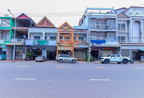 6 Bedrooms House for Rent in Siem Reap City, near Larryta Bus