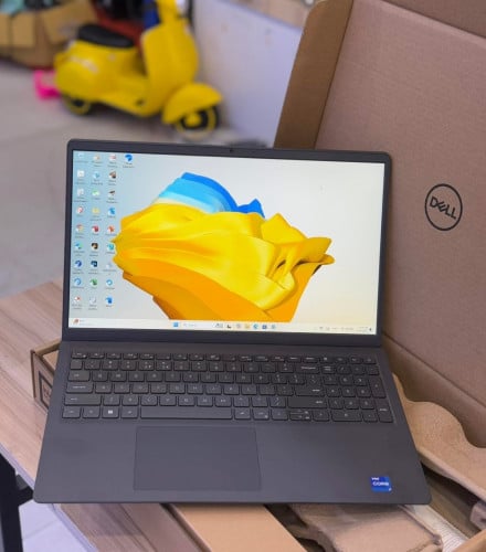 Dell Vostro 3530 i7-13t 8G-512G : 559$ 16G-512 : 579$