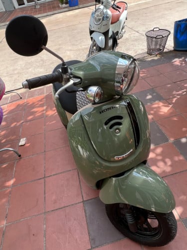 Giornoឆ្នាំផលិត2014ចំ ម្ចាស់ដេីម ថ្មីណាស់សាណុំឃ្លាំង ម៉ូតូស្អាតគ្រប់យ៉ាង មានលក់នៅហាង(សេង សុខឡា9999)