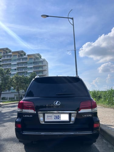 LEXUS LX570 (2011 ឡើង 2014) 📌