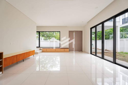 Modern 4 Bedrooms Villa for SALE in Borey Chankiri near New Airport