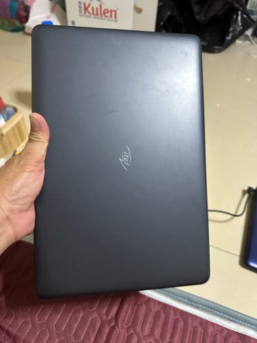 Sell laptop អត់លឺspeaker 97%