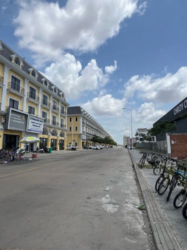 Shop for rent at OCIC (nk)