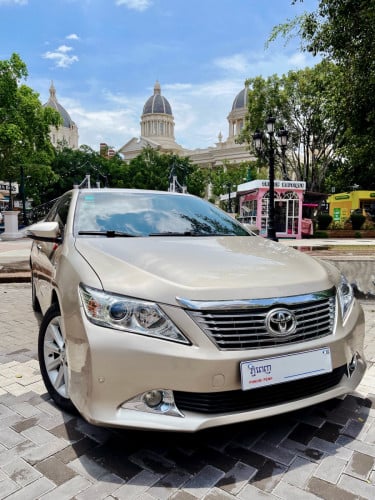 Toyota Camry 2014 ឡានថ្មី ប្រើថែ