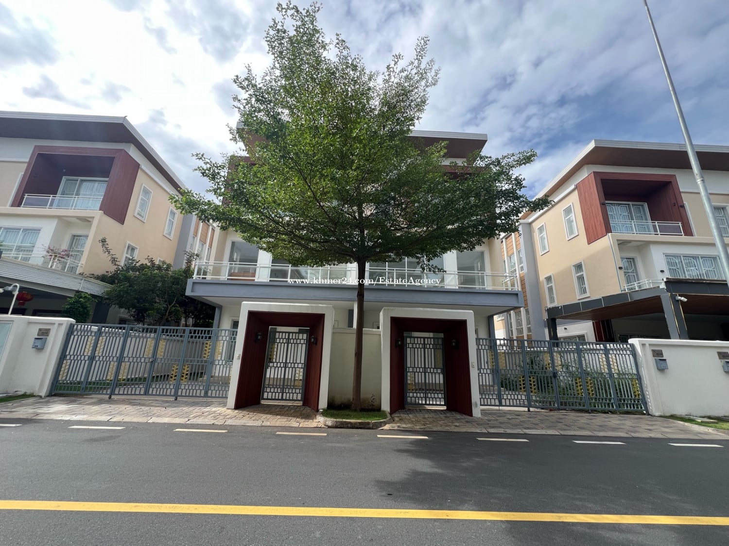 Twin for rent at Orkide (NK)