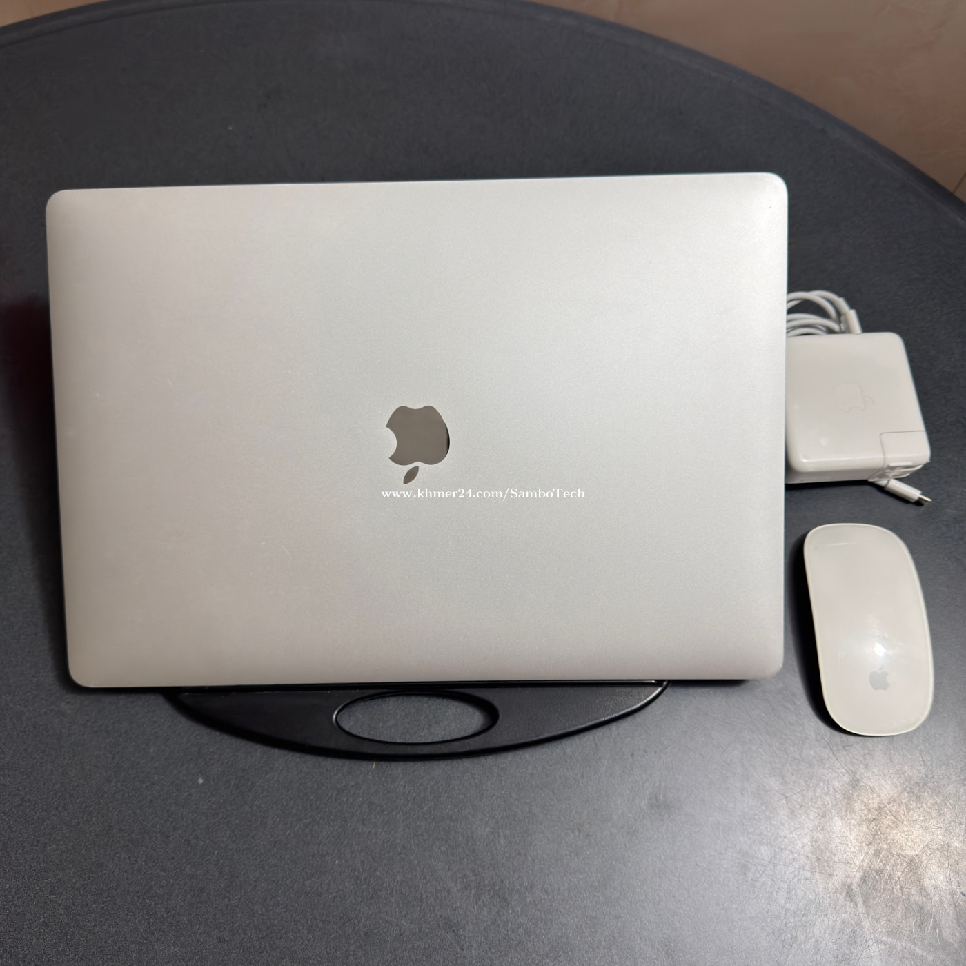 MacBook Pro 16