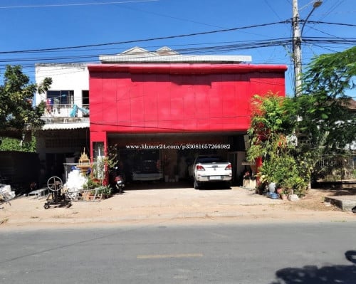 ត្រូវការលក់ផ្ទះនៅក្រុងកំពង់ចាម