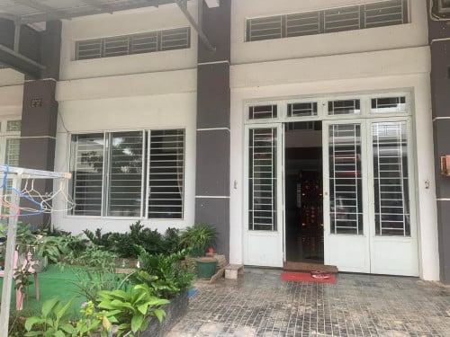 ផ្ទះល្វែងភ្លោះ បុរីពិភពថ្មីកួរស្រូវ2