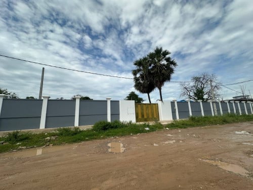 ដីលក់តម្លៃល្អនៅជិត សាលាAUPP