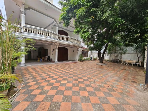 ផ្ទះវីឡាជួល Villa Rent