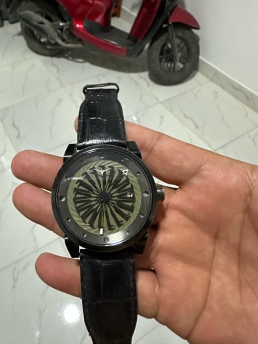 នាឡិការ zinvo