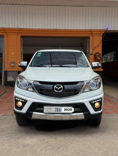 Mazda BT50 Up Thunder 2020 ម៉ាស៊ីន​ 3.2L ម៉ាស៊ូត​ អូតូ​កាប់​ពីតាស់​ 4x4 តំលៃ​ល្អ
