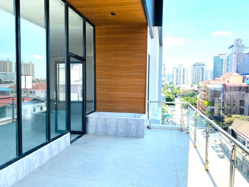 Office Space Available for Rent in BKK1