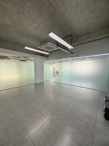 Offices Rental in Phnom Penh on Main Road