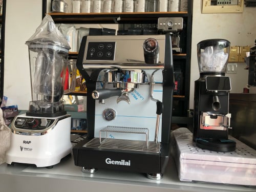 Set for mid size business,Machine expresso, grinder,blender