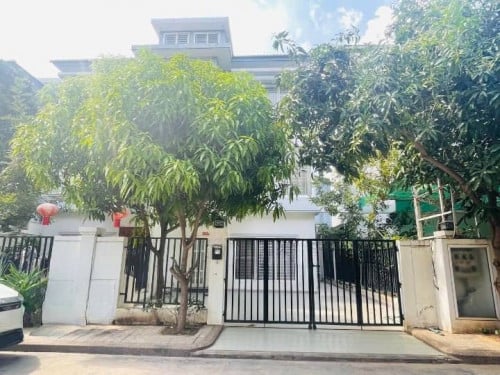 Twin Villa for Rent at Borey Peng Huot Mong Rithy,Aeon 2