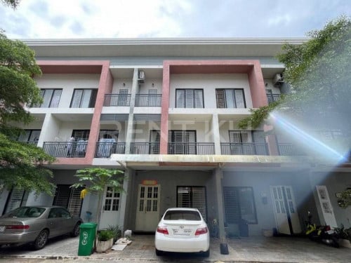 Villa for rent at Borey Arata SenSok