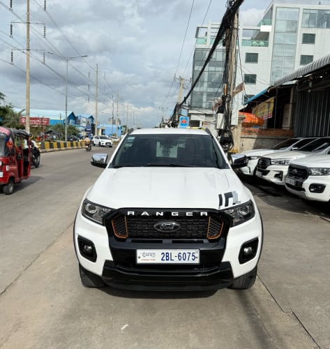 XLT 021 ឡេីង​ Wildtrak