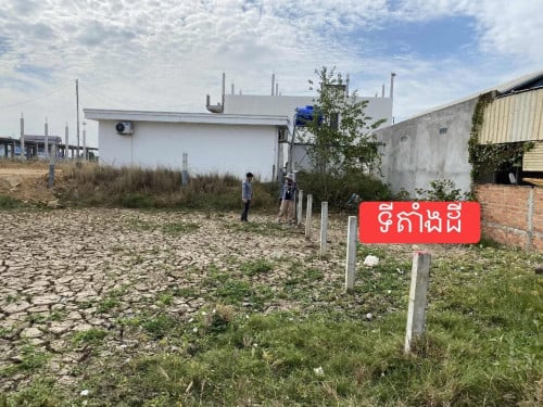 ទីតាំងជិតផ្សារទួលសំបូរ ក្បែរបុរី រោងចក្រ ល្អសំរាប់បងៗប្រកបអាជីវកម្ម