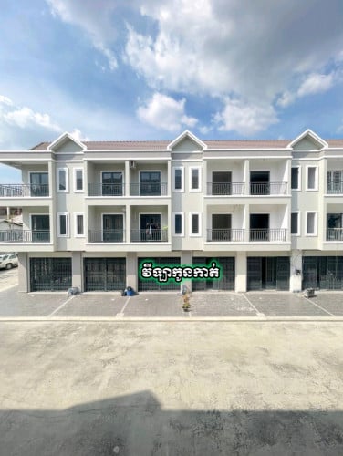 វីឡាកូនកាត់នៅចំការដូង៣