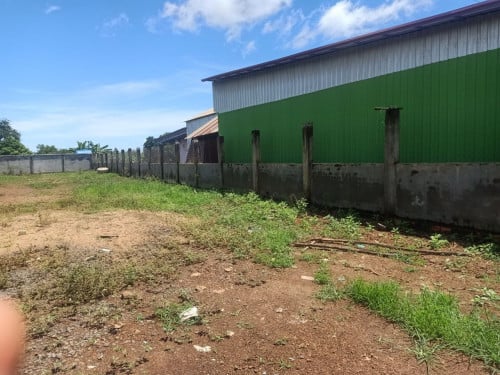 ដីលក់ ៥នាទីពីផ្សារបុសខ្នុរ