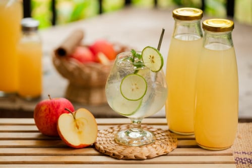 ទឹកខ្មេះប៉ោមឆៅសេរីរាង្គ Apple cider vinegar