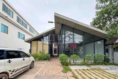 ទីតាំងសម្រាប់ជួលជិតសារមន្ទីរជាតិអង្គរ សៀមរាប/ Commercial Space For Rent Near Angkor National Museum