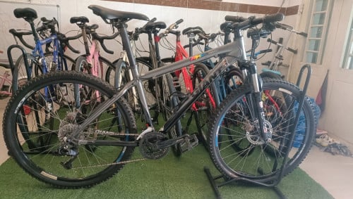 កង់ Giant តួអាលុយ មួយទឹកជប៉ុន