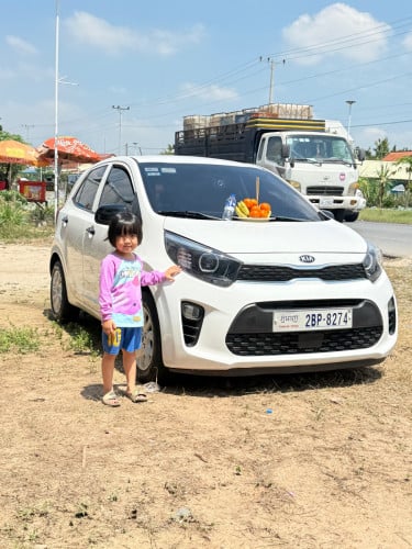 ឡានលក់Kia morning 2018 halfull ឡានស្អាត