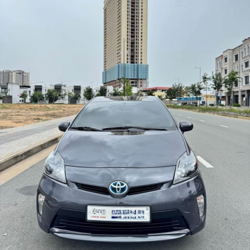 រថយន្តជួលថ្ងៃនឹងខែPrius 013