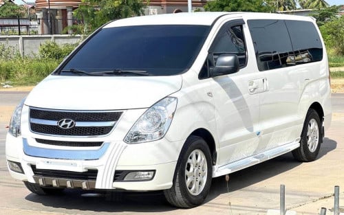 រថយន្តសម្រាប់ជួល Starex 013