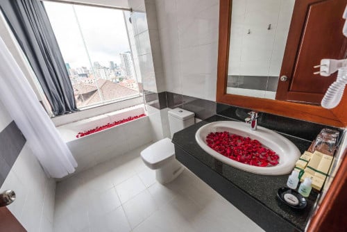 Hotel for Rent – 84 Bedrooms – Prime Location in BKK2, Phnom Penh