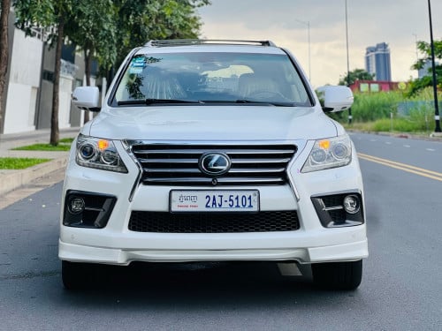 Lexus Lx570 ឆ្នាំ2011 Full option