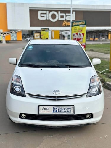 Prius 29.99$/day 190$/week