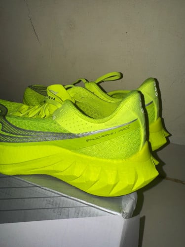 Saucony Endorphin Pro 4 for sale