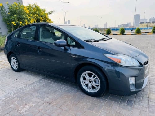 toyata prius 010 option 3ឡានថ្មីអត់បុក