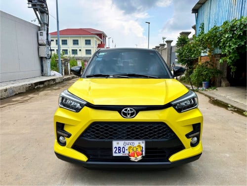 Toyota RAIZE 022 ឡាននៅស្អាតណាស់ទើបប្រើបានជាង១មុឺនគីឡូទេលក់