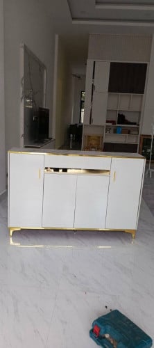 ទូស្បែកជើង