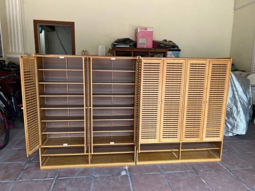 ទូ ស្បែកជើង