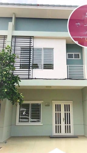 វីឡាកូនកាត់ (LC1) ក្នុងបុរី ប៉េងហួតបឹងស្នោ ត្រូវការលក់បន្ទាន់ខ្លាំង