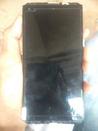 លក់អេក្រង់ជាប់តួLG - G20 original LCD។