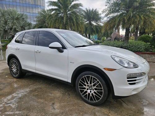 លក់ PORSCHE CAYENNE ម៉ាស៊ីនម៉ាស៊ូត