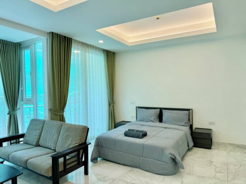 🏢 Studio Condo Bkk1 for rent