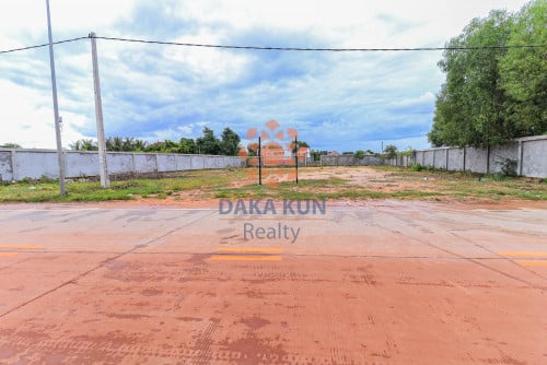 ដីលក់នៅផ្លូវបេតុងត្រាំនាគ-ក្រុងសៀមរាប/Urgent Land For Sale In Siem Reap City-Tram Neak