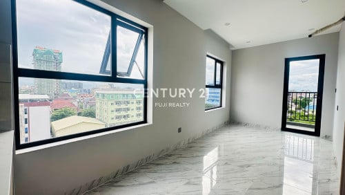 CROWN CONDOMINIUM | CORNER UNIT FOR SALE