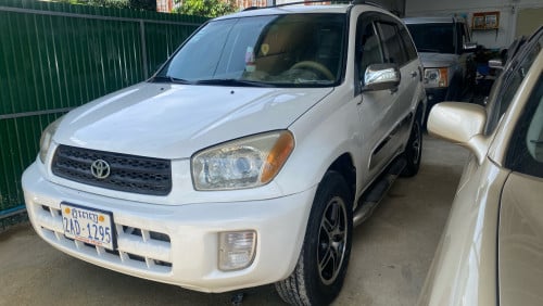 Toyota RAV4 02 ប៉ុង1លេងហើយស្អាតម៉ាសិត