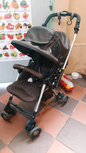 រទេះរុញកូនក្មេង