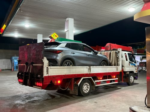 ឡានស្ទូច​ជួល​