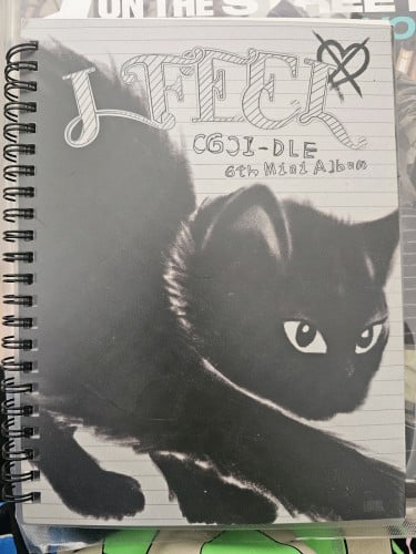 (g)i-dle I feel album with original PC (opened)