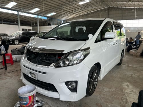 Alphard 2014 ឡេីងកៅអីម៉ាស្សារ ឡានស្អាត តំលៃពិសេស